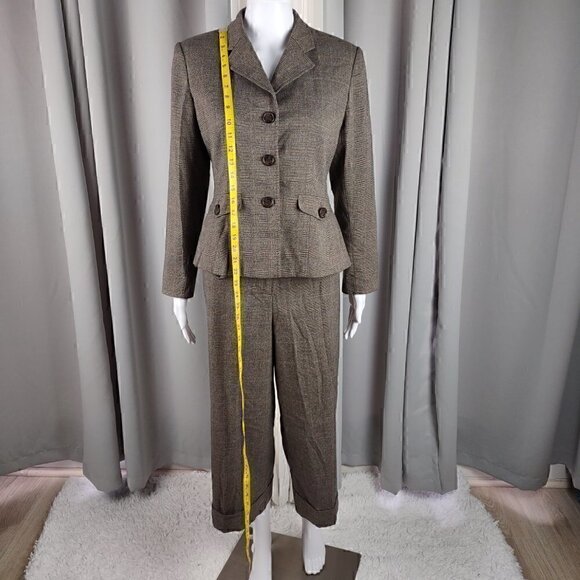 Parisian Signature Women's 2 Pc Brown Pantsuit. Jacket Size 6P. Pants Size 6 - Picture 6 of 16